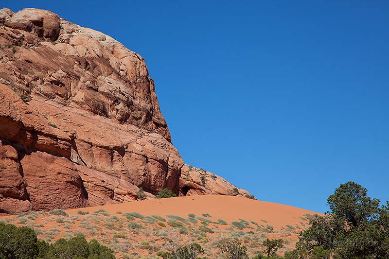 Felswände-und-Sanddünen